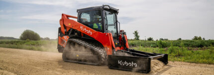 kubota SVL75-3 skid steer